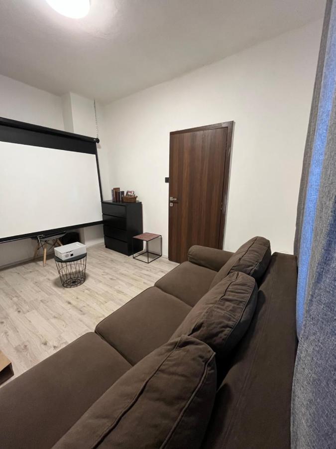 Large 3 Bedroom Apartment With City Skyline View Karlovy Vary Exterior foto